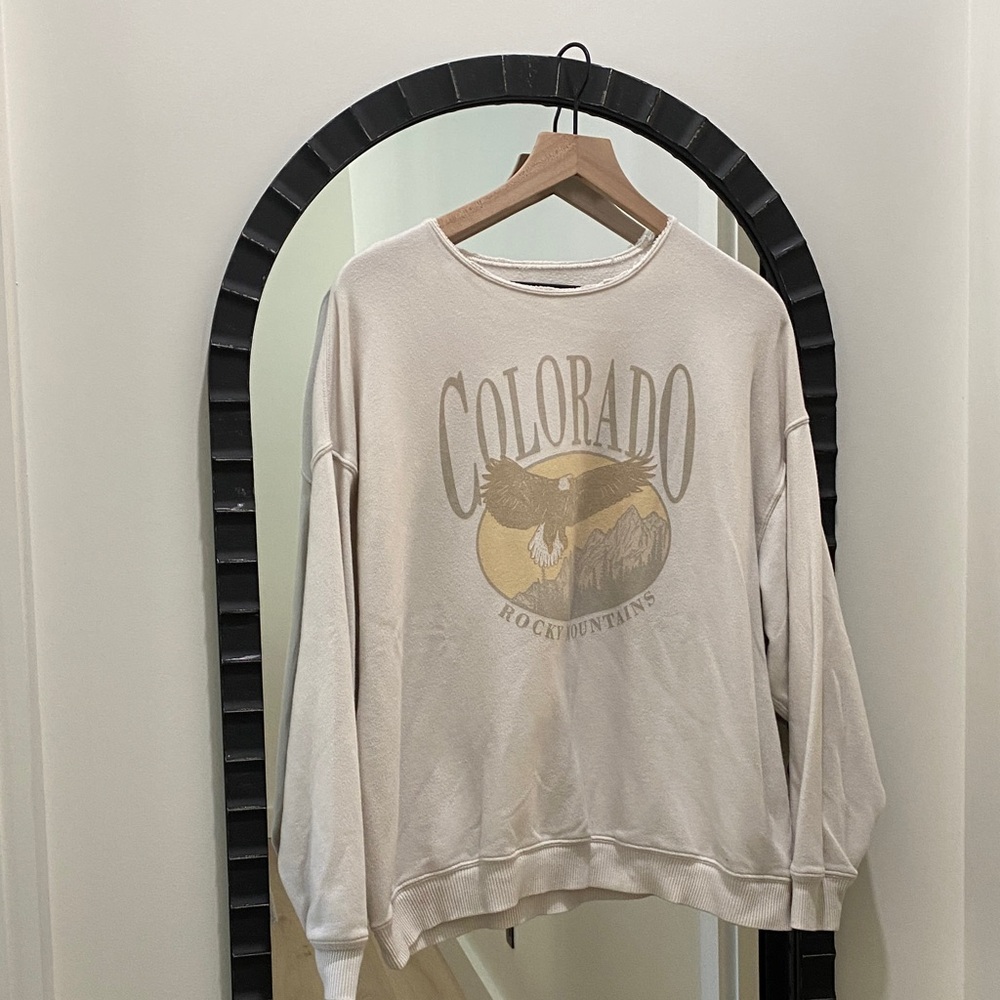 American Eagle Outfitters Cream Colorado Sweatshirt